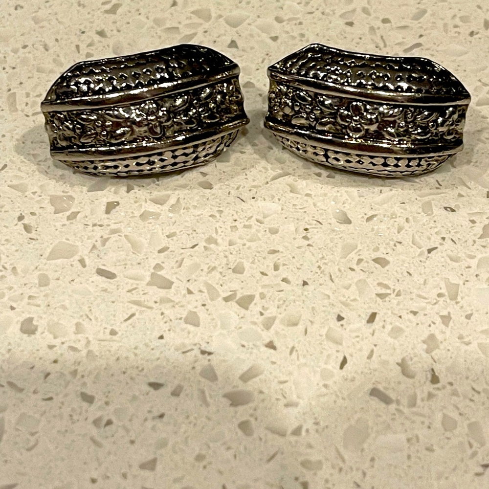Stainless Steel Clip-On Earrings Weigh 30 Grams View 3